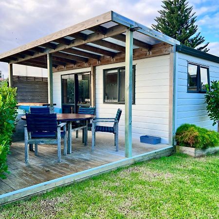 Mount And Surf View Cabin Pataua Exterior photo